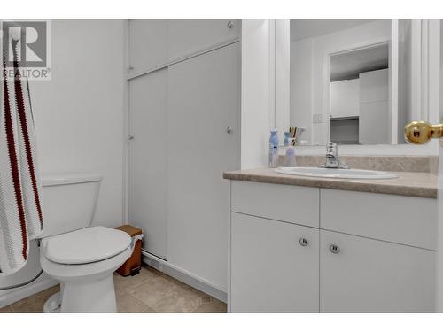 2821 Mckenney Crescent, Prince George, BC - Indoor Photo Showing Bathroom