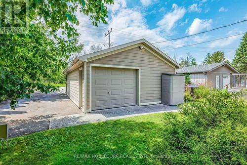 2471 Leonard Street, Innisfil, ON - Outdoor