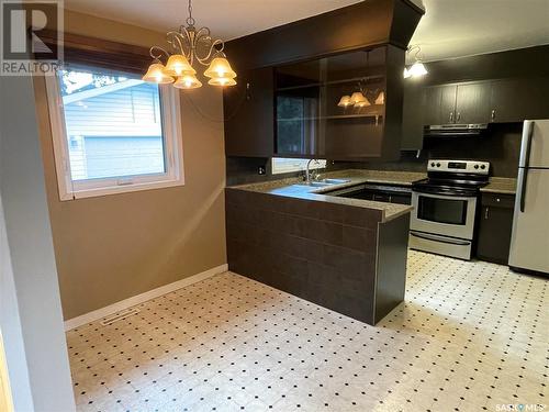 45 Dalewood Crescent, Yorkton, SK - Indoor Photo Showing Kitchen With Double Sink