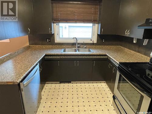 45 Dalewood Crescent, Yorkton, SK - Indoor Photo Showing Kitchen With Double Sink