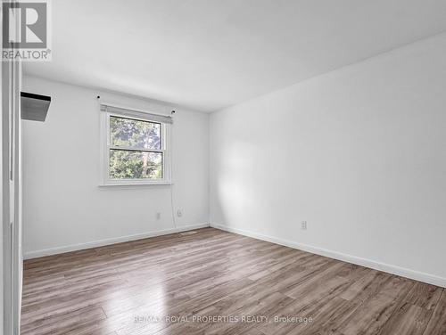 802 Viscount Road, London, ON - Indoor Photo Showing Other Room