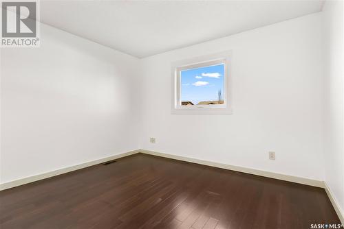 3864 7Th Avenue E, Regina, SK - Indoor Photo Showing Other Room