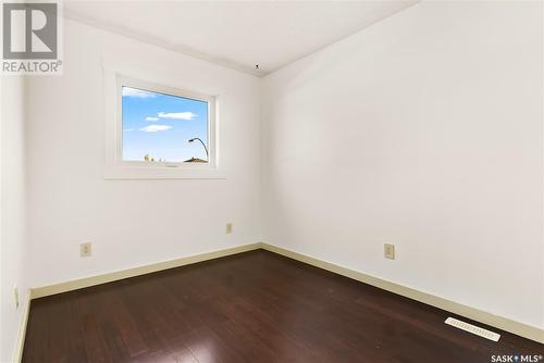 3864 7Th Avenue E, Regina, SK - Indoor Photo Showing Other Room