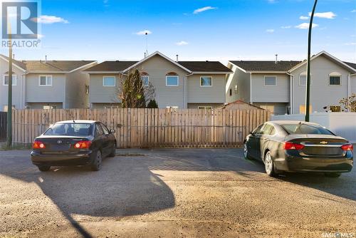 3864 7Th Avenue E, Regina, SK - Outdoor