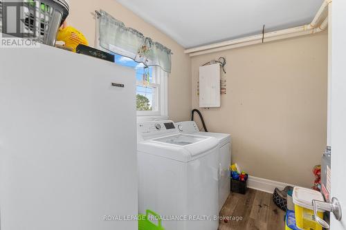 45 Diver Belt Drive, Prince Edward County (Picton), ON - Indoor Photo Showing Laundry Room