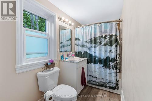 45 Diver Belt Drive, Prince Edward County (Picton), ON - Indoor Photo Showing Bathroom