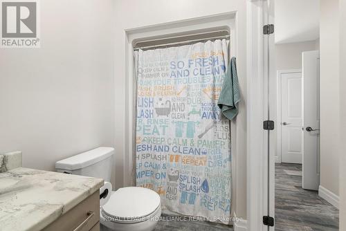 78 Essex Drive, Belleville, ON - Indoor Photo Showing Bathroom