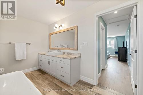 78 Essex Drive, Belleville, ON - Indoor Photo Showing Bathroom