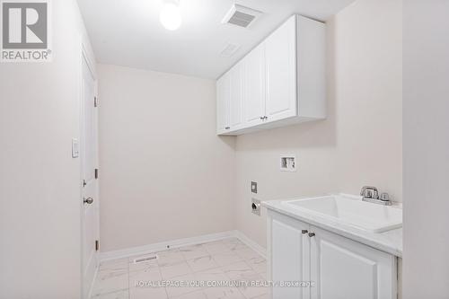 8 Coote Court, Ajax (Central West), ON - Indoor