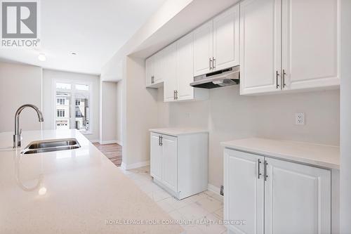 8 Coote Court, Ajax (Central West), ON - Indoor Photo Showing Kitchen With Double Sink