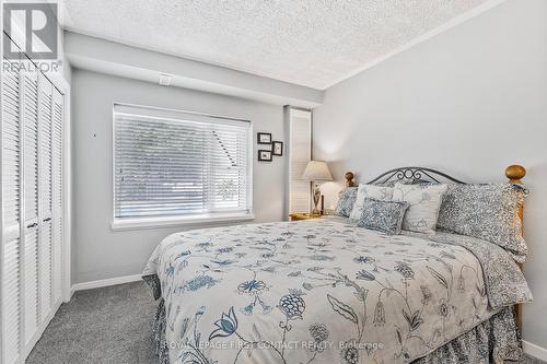 4 Brookdale Drive, Barrie (Sunnidale), ON - Indoor Photo Showing Bedroom