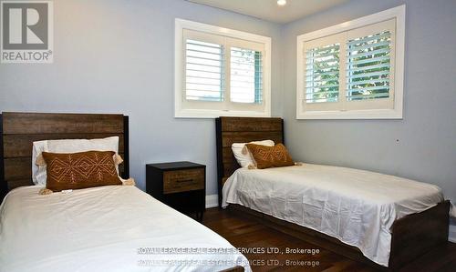 Upper - 2116 Eighth Line, Oakville, ON - Indoor Photo Showing Bedroom