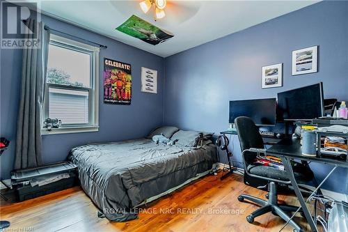 187 Clarke Street, Port Colborne, ON - Indoor Photo Showing Bedroom