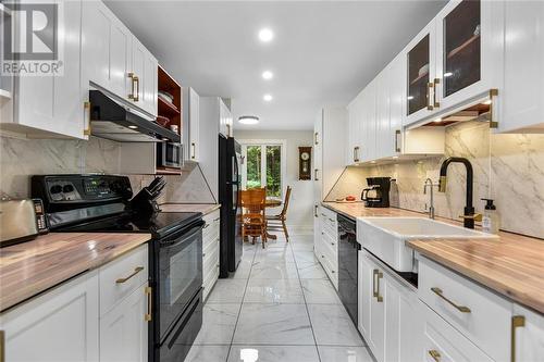 Newly Renovated Kitchen - 1138 Thousand Islands Parkway, Mallorytown, ON - Indoor Photo Showing Kitchen