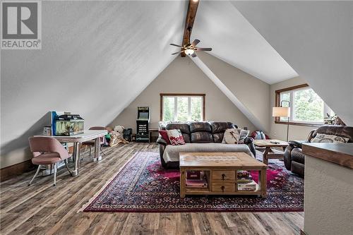 6857 Silmser Road, Cornwall, ON - Indoor Photo Showing Living Room