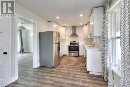 23 James Street, Waterloo, ON - Indoor Photo Showing Kitchen