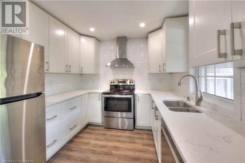 23 James Street, Waterloo, ON - Indoor Photo Showing Kitchen With Double Sink With Upgraded Kitchen