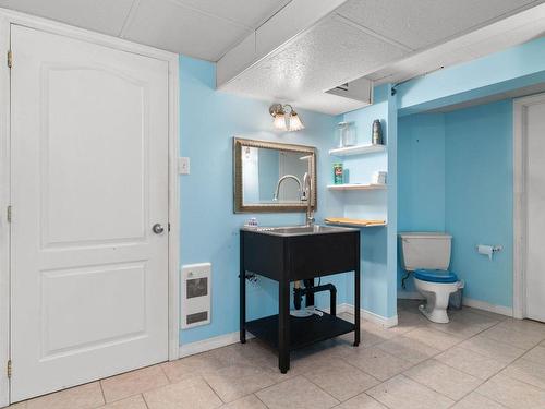 Salle de bains - 5320 Rue Laliberté, Saint-Hyacinthe, QC - Indoor