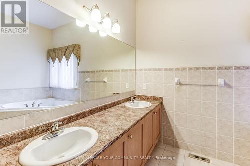 71 Louvain Drive, Brampton (Vales Of Castlemore North), ON - Indoor Photo Showing Bathroom