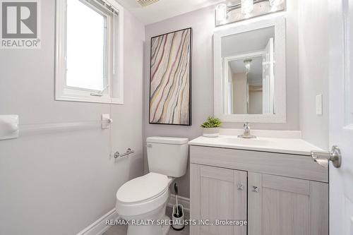 61 Seaside Circle, Brampton (Sandringham-Wellington), ON - Indoor Photo Showing Bathroom