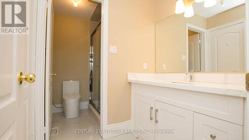 5331 Roanoke Court, Mississauga, ON - Indoor Photo Showing Bathroom