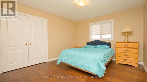 5331 Roanoke Court, Mississauga, ON - Indoor Photo Showing Bedroom