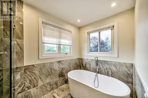 2115 Eighth Line, Oakville (Iroquois Ridge North), ON - Indoor Photo Showing Bathroom