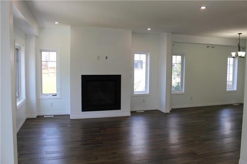 248 Tall Grass Crescent, Kitchener, ON - Indoor Photo Showing Living Room