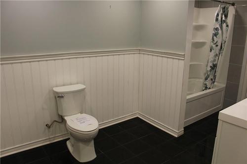 248 Tall Grass Crescent, Kitchener, ON - Indoor Photo Showing Bathroom