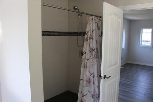 248 Tall Grass Crescent, Kitchener, ON - Indoor Photo Showing Bathroom