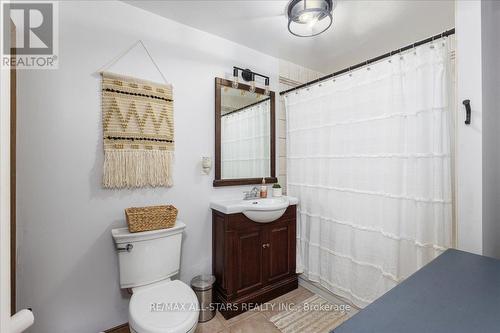 286 Rayners Drive, Georgina, ON - Indoor Photo Showing Bathroom