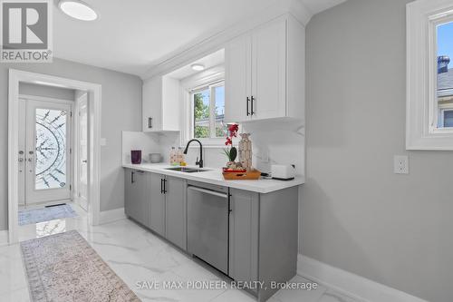 3780 Wyewood Road, Mississauga (Malton), ON - Indoor Photo Showing Kitchen