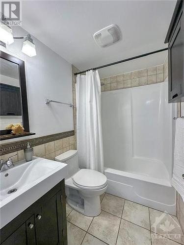 2020 Jasmine Crescent Unit#302, Ottawa, ON - Indoor Photo Showing Bathroom