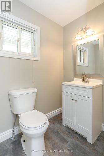 45 Hemlock Street, St. Thomas, ON - Indoor Photo Showing Bathroom