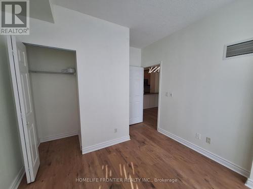 1009 - 18 Holmes Avenue, Toronto (Willowdale East), ON - Indoor Photo Showing Other Room