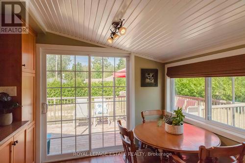 14 Kitchener Street, South Bruce Peninsula, ON - Indoor Photo Showing Dining Room