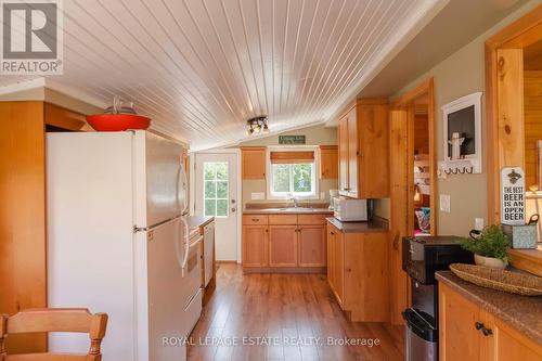 14 Kitchener Street, South Bruce Peninsula, ON - Indoor Photo Showing Kitchen