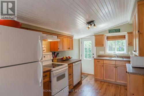 14 Kitchener Street, South Bruce Peninsula, ON - Indoor Photo Showing Kitchen