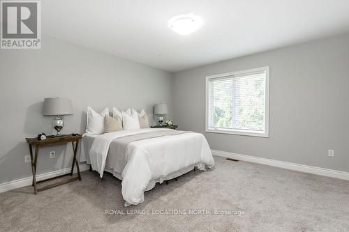 21 Covington Blue Crescent, Wasaga Beach, ON - Indoor Photo Showing Bedroom