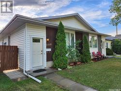 1319 Edward AVENUE  Saskatoon, SK S7K 3A9