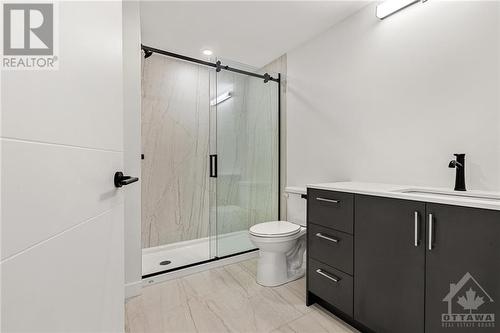 177 Armstrong Street Unit#406, Ottawa, ON - Indoor Photo Showing Bathroom