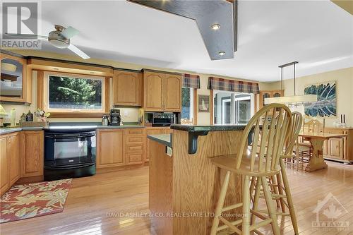 4537 Kingfish Bay Road N, Rideau Lakes, ON - Indoor Photo Showing Kitchen