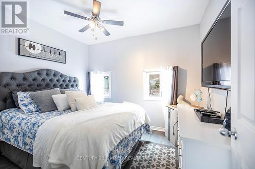 11085 Gull River, Minden Hills, ON - Indoor Photo Showing Bedroom