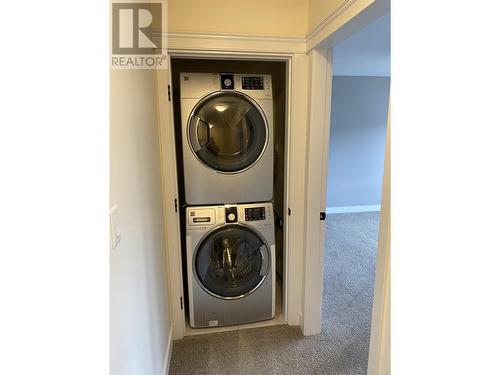 302 467 Tabor Boulevard, Prince George, BC - Indoor Photo Showing Laundry Room