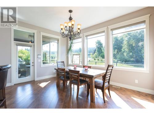 4284 Jaud Road, Kelowna, BC - Indoor Photo Showing Dining Room