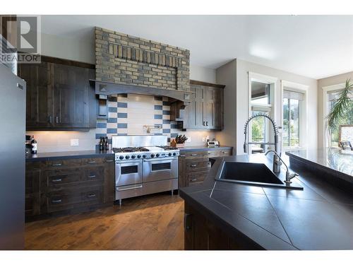 4284 Jaud Road, Kelowna, BC - Indoor Photo Showing Kitchen With Upgraded Kitchen