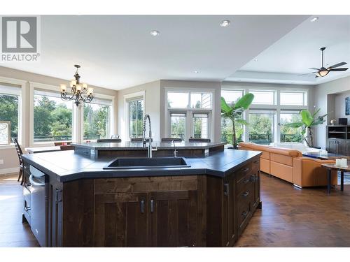 4284 Jaud Road, Kelowna, BC - Indoor Photo Showing Kitchen With Double Sink