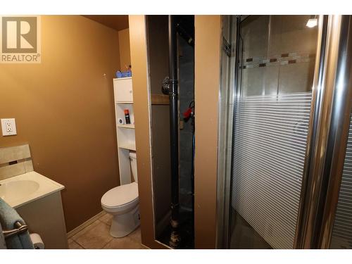 510 Carson Road, Grand Forks, BC - Indoor Photo Showing Bathroom