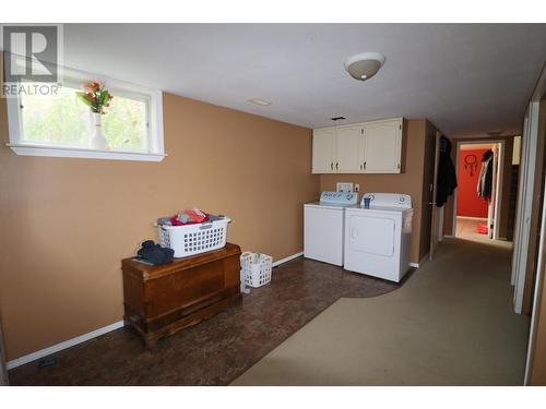 510 Carson Road, Grand Forks, BC - Indoor Photo Showing Laundry Room