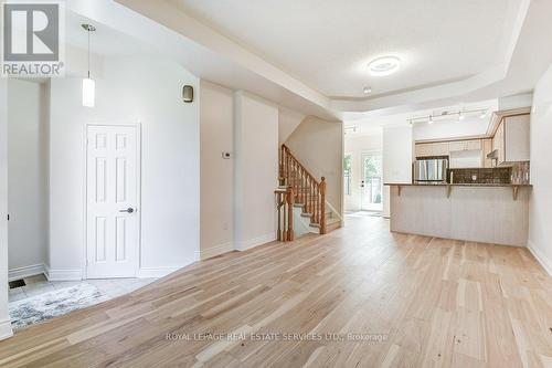 244 Glenashton Drive, Oakville (River Oaks), ON - Indoor Photo Showing Kitchen